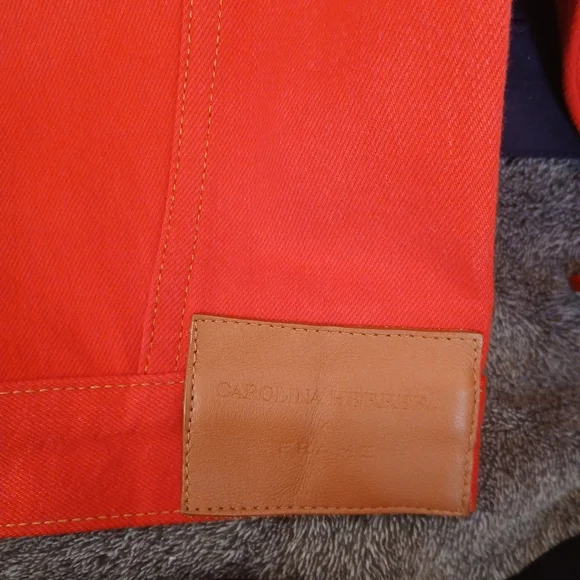 Carolina Herrera Red Skirt Set with Gold Accents - Picture 10 of 11